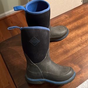 Muck boots toddler boy 12